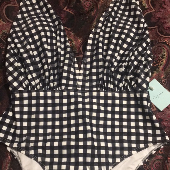 Cupshe Other - Cupshi whole bathing suit
